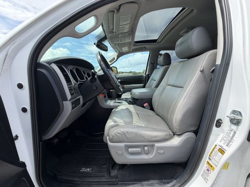 Used 2012 Toyota Tundra Limited w/ Memory Pkg AWD/4WD image 13