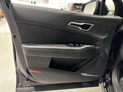 Used 2024 Kia Sportage X-Line w/ X-Line Premium Package image 23