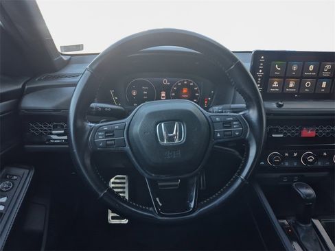 Used 2023 Honda Accord Sport image 11