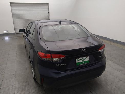 Used 2025 Toyota Corolla LE FWD image 6