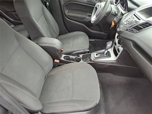 Used 2017 Ford Fiesta SE image 23