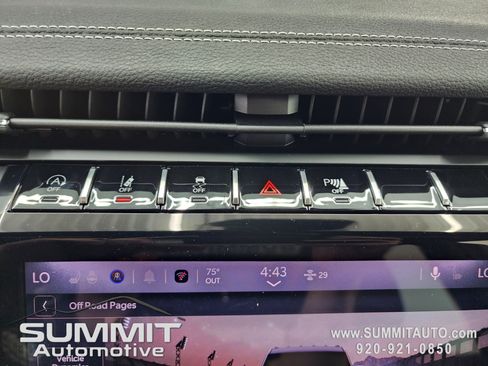 New 2025 Jeep Grand Cherokee Limited w/ Black Appearance Package image 66