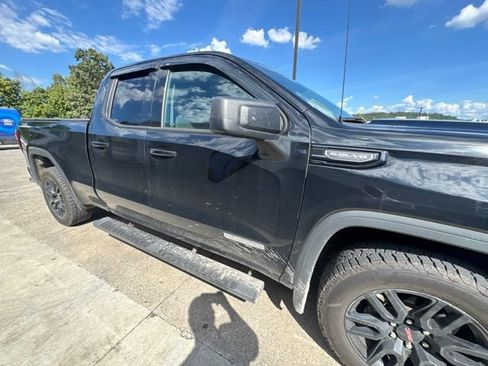 Used 2022 GMC Sierra 1500 Elevation w/ Preferred Package AWD/4WD image 9