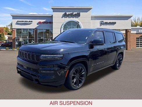Certified 2024 Jeep Grand Wagoneer Series II Obsidian w/ Quick Order Packagew 28T AWD/4WD image 4