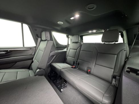 Used 2025 Chevrolet Tahoe LT w/ Comfort Package RWD image 25