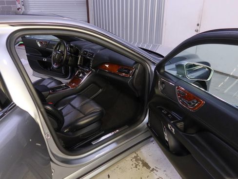 Used 2020 Lincoln Continental Reserve image 12