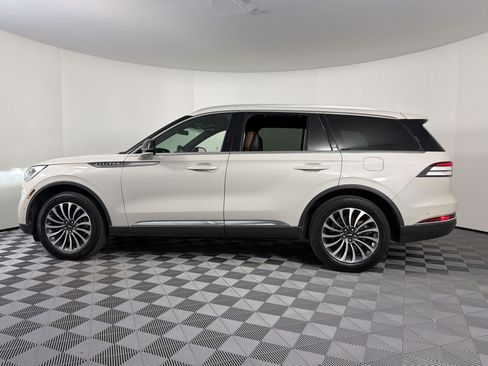 Used 2022 Lincoln Aviator Reserve w/ Equipment Group 201A AWD/4WD image 2