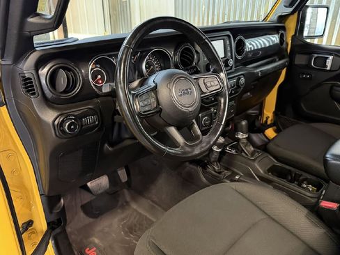 Used 2021 Jeep Wrangler Unlimited Sport AWD/4WD image 10