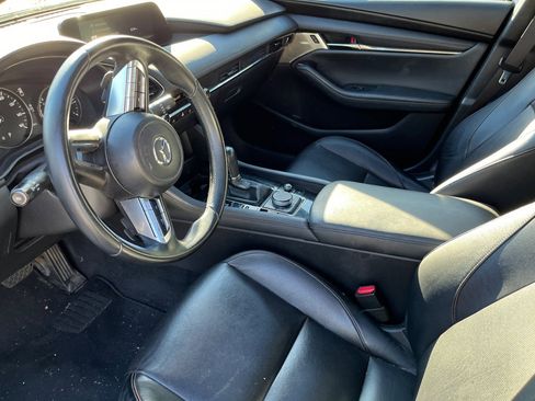 Used 2019 MAZDA MAZDA3 AWD Hatchback w/ Premium Pkg image 3