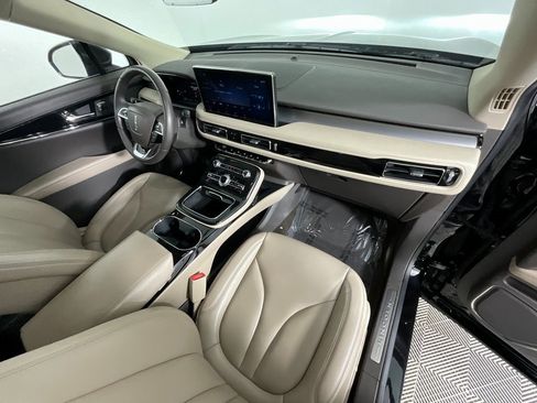 Certified 2022 Lincoln Nautilus FWD image 19