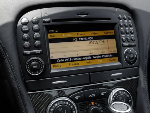 Used 2011 Mercedes-Benz SL 65 AMG image 30