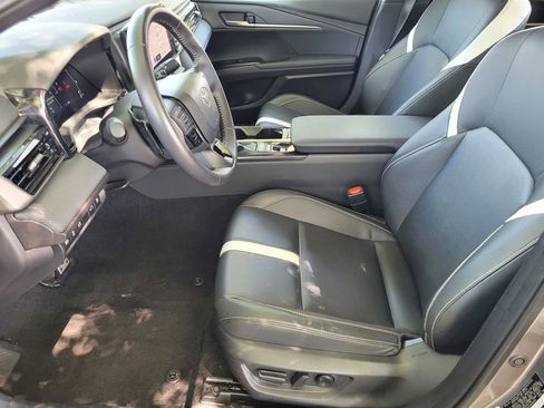 Used 2025 Toyota Camry SE image 20