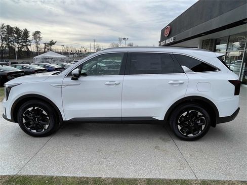 New 2026 Kia Sorento S image 10