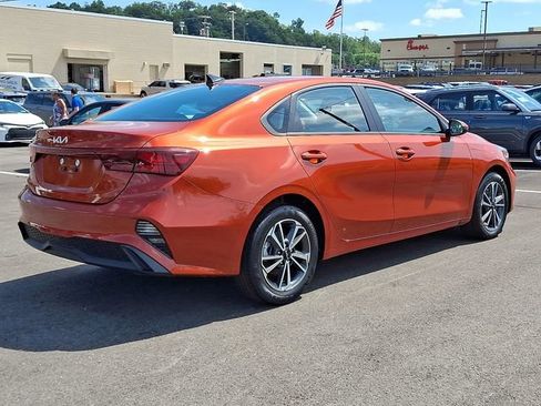 Used 2023 Kia Forte LXS w/ LXS Technology Package FWD image 6