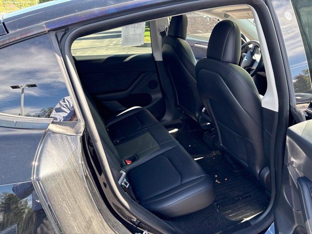 Used 2023 Tesla Model Y Performance AWD/4WD image 14