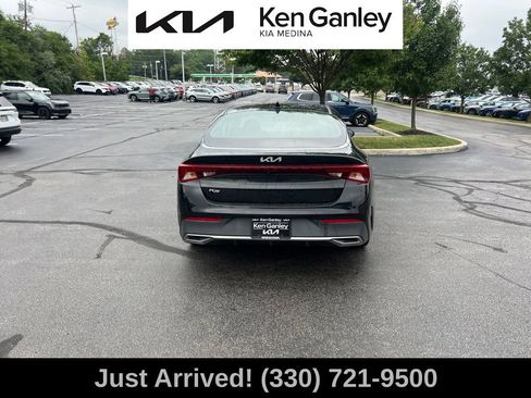 Used 2022 Kia K5 LX FWD image 6