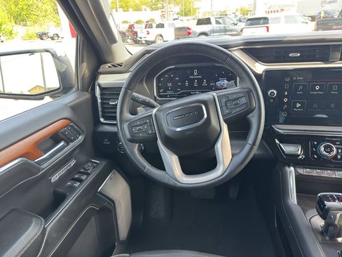 Used 2023 GMC Sierra 1500 Denali w/ Technology Package AWD/4WD image 13