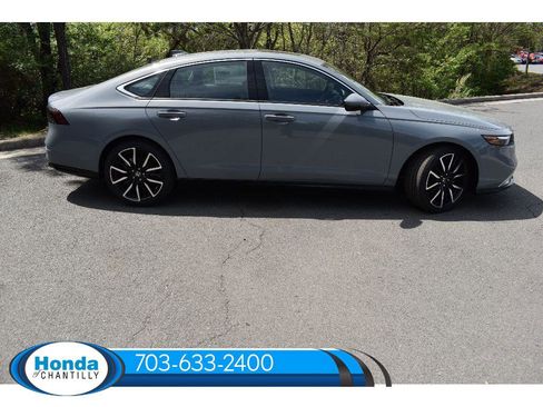 New 2026 Honda Accord Hybrid Touring image 8