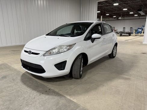 Used 2013 Ford Fiesta S image 3