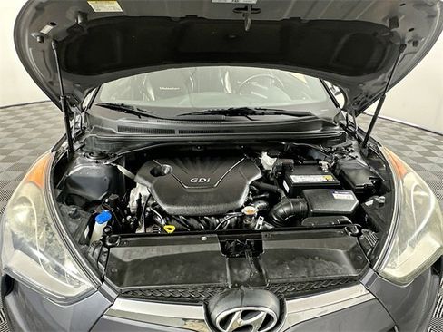 Used 2016 Hyundai Veloster w/ Option Group 03 image 28