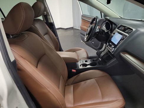 Used 2019 Subaru Outback 2.5i Touring image 25