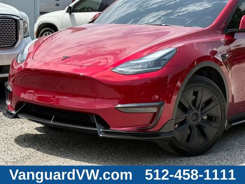 Used 2025 Tesla Model Y Long Range RWD image 2