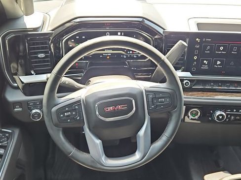 Used 2023 GMC Sierra 1500 SLE AWD/4WD image 17