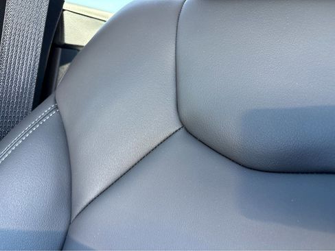 Certified 2022 Cadillac CT4 Luxury w/ Sun And Sound Package image 6