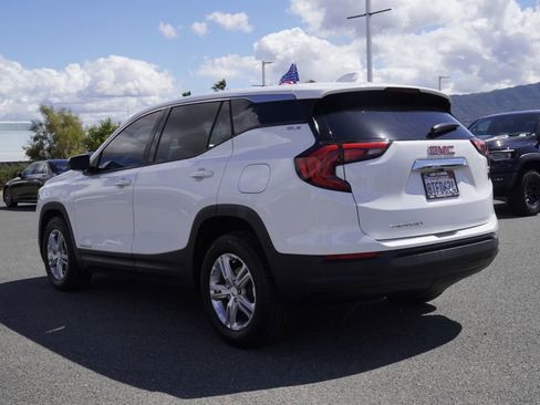 Used 2020 GMC Terrain SLE image 6