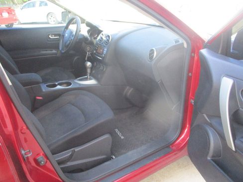 Used 2015 Nissan Rogue S w/ Convenience Package AWD/4WD image 20