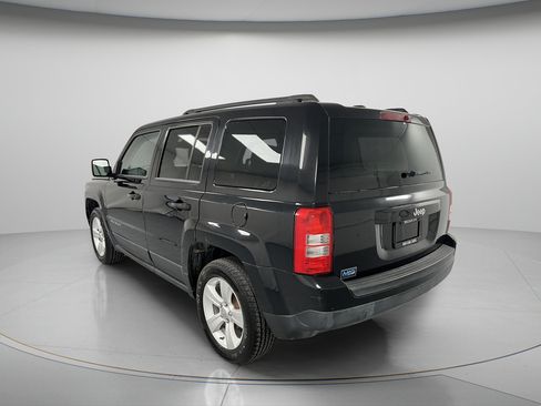 Used 2013 Jeep Patriot Latitude FWD image 6