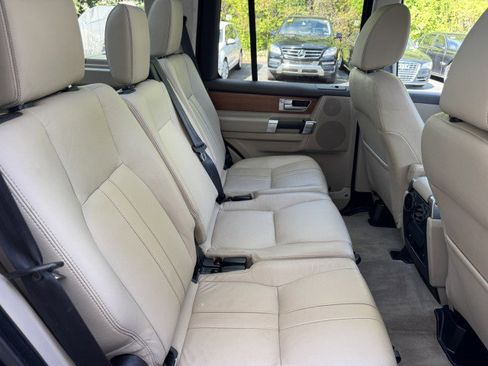 Used 2016 Land Rover LR4 HSE AWD/4WD image 26