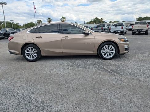 Used 2019 Chevrolet Malibu LT FWD image 3