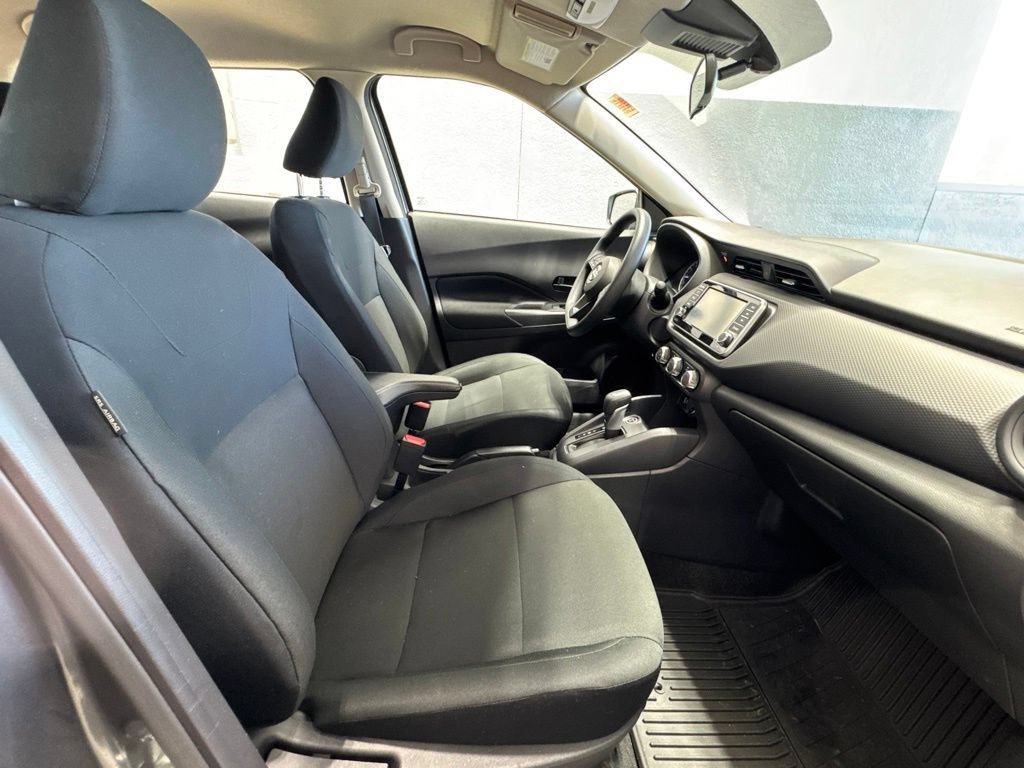 Used 2025 Nissan Kicks Play S FWD image 30