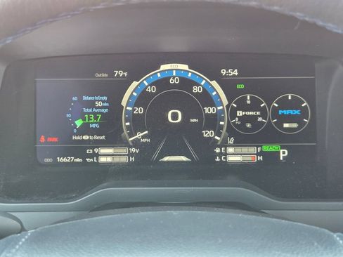 Used 2025 Toyota Sequoia Platinum AWD/4WD image 12