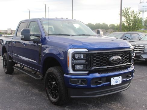 New 2026 Ford F350 Lariat w/ Black Appearance Package AWD/4WD image 8