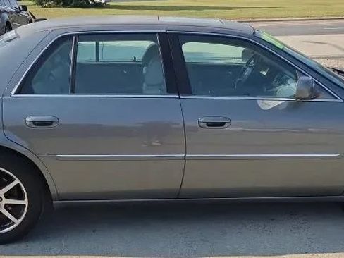 Used 2007 Cadillac DTS Performance FWD image 6