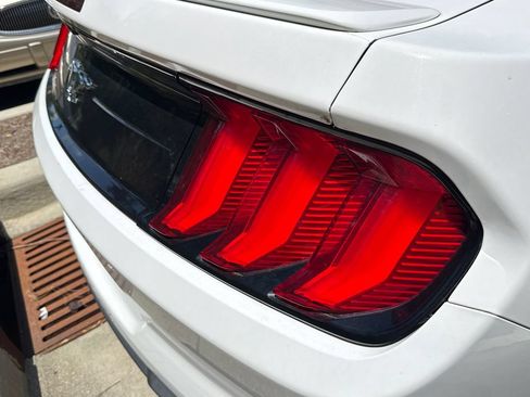 Used 2021 Ford Mustang Premium RWD image 8
