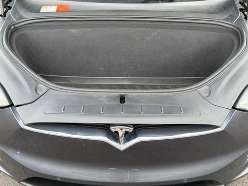 Used 2016 Tesla Model X 90D AWD/4WD image 28
