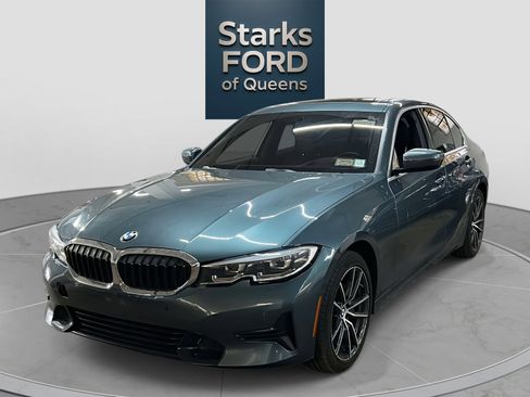 Used 2019 BMW 330i xDrive Sedan w/ Premium Package image 3