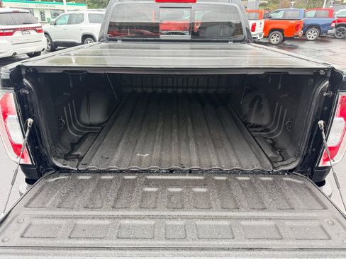 Used 2017 GMC Canyon Denali image 13