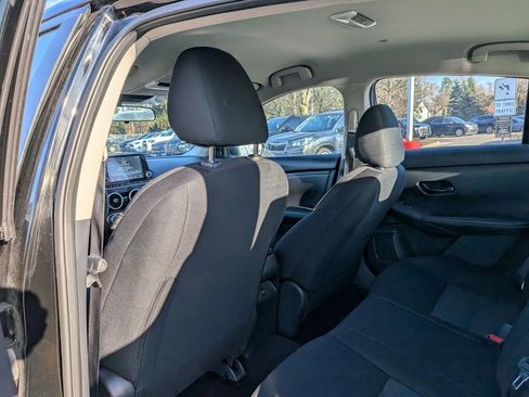 Used 2024 Nissan Sentra SV image 24