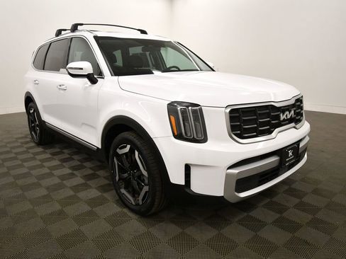 Certified 2025 Kia Telluride S AWD/4WD image 10