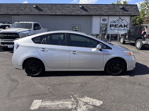 Used 2014 Toyota Prius Three FWD image 8
