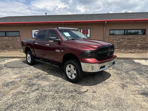 Used 2016 RAM 1500 Big Horn RWD image 2