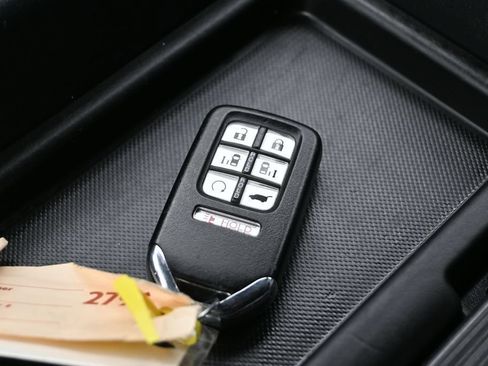 Certified 2023 Honda Odyssey EX-L image 17