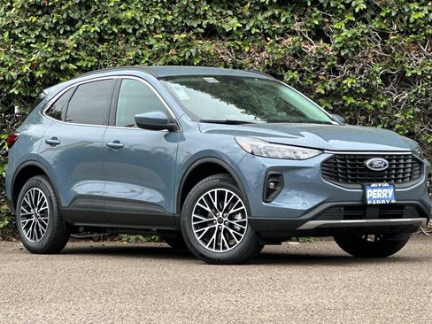 New 2025 Ford Escape SE image 1