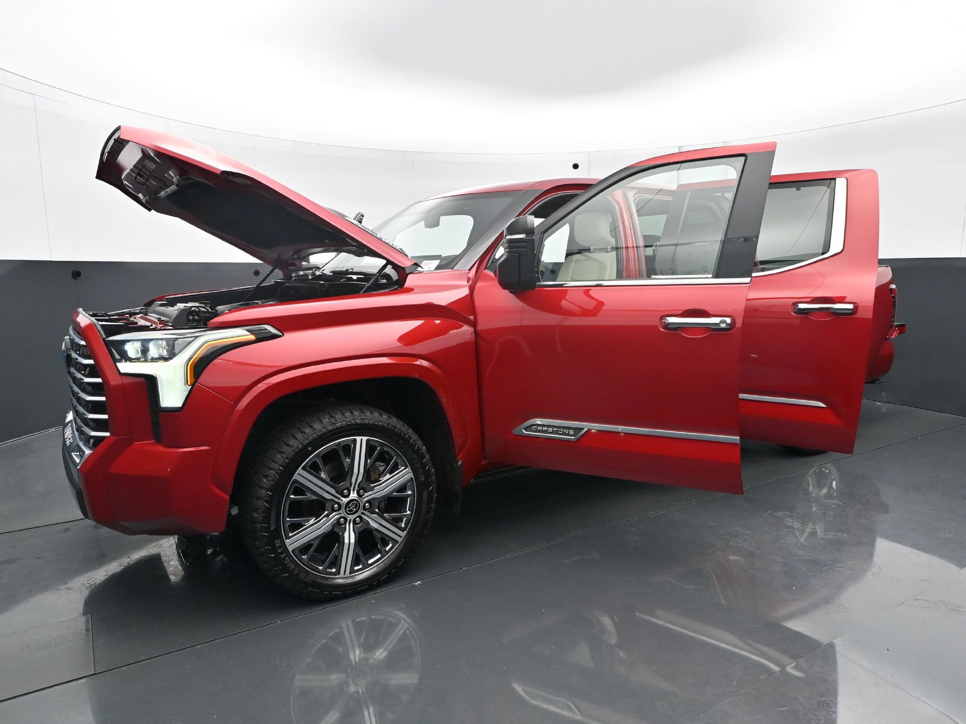 Used 2023 Toyota Tundra Capstone AWD/4WD image 32
