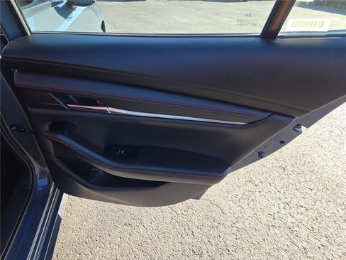 Used 2024 MAZDA MAZDA3 s image 9