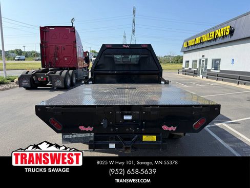 Used 2024 Chevrolet Silverado 3500 LT w/ Convenience Package AWD/4WD image 4
